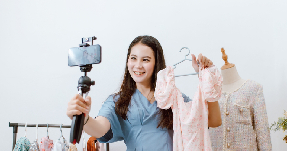 Endorse: Manfaat untuk Bisnis, Cara Kerja, Tips, dll