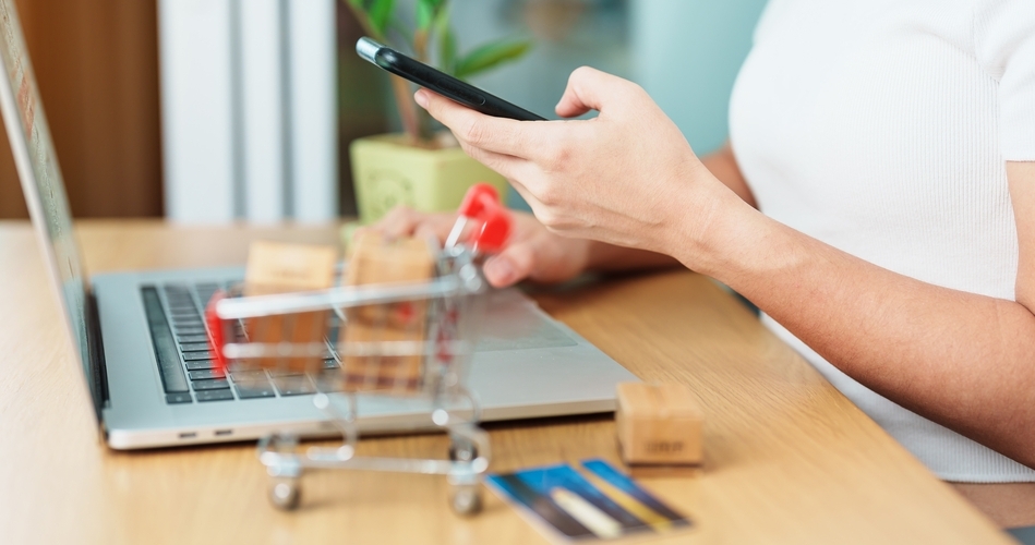 10 Perbedaan E-Commerce dan Marketplace, Mana Lebih Baik?